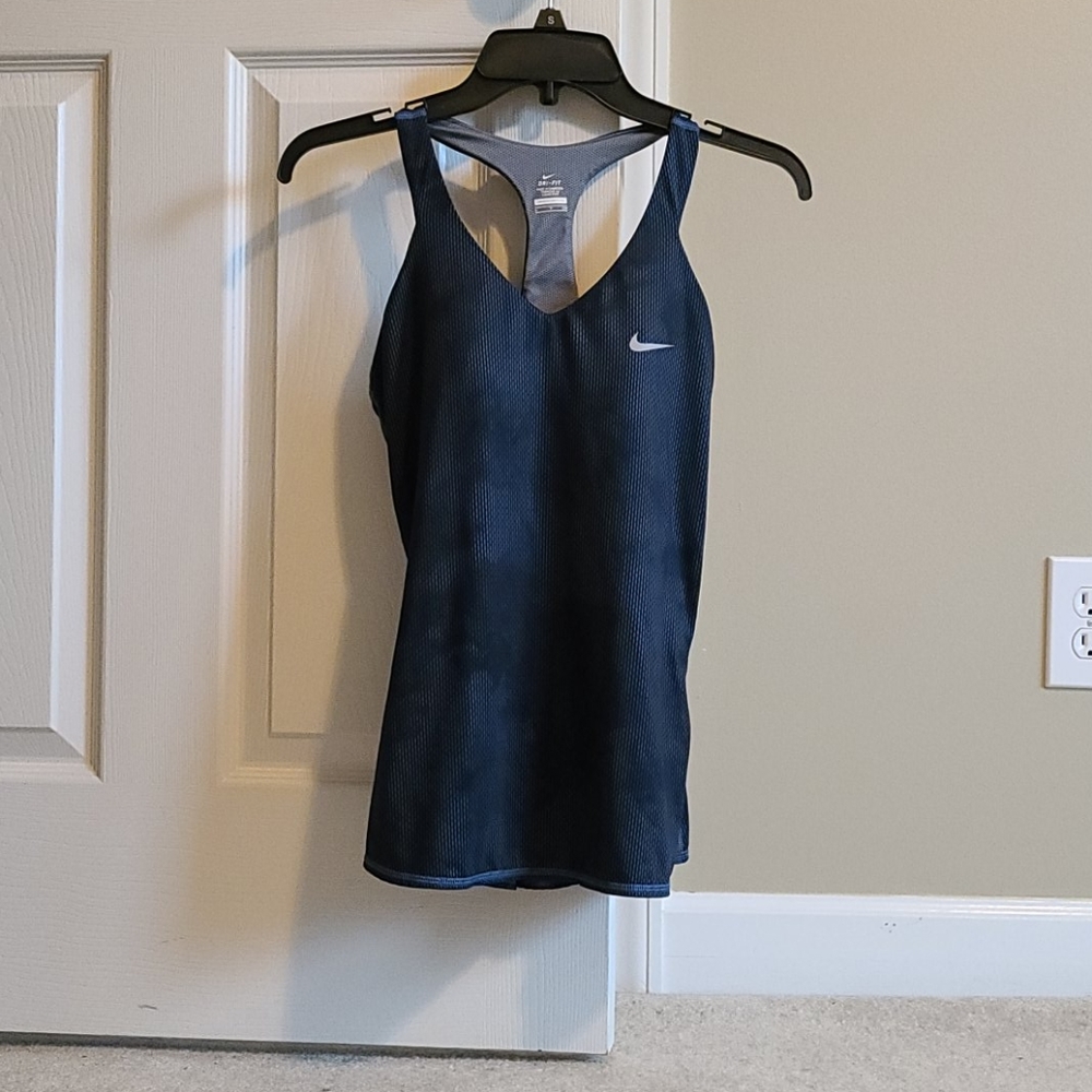 Nike tennis top